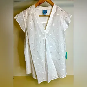 NWT white CeCe eyelet Top- medium thumbnail 2