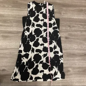 10 Crosby Derek Lam Black White Floral Print Shift Dress Size 8 thumbnail 8