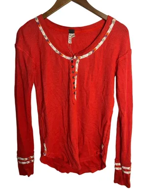 XS‎ Free People We The Free Red Waffle Knit Henley Embroidered Thermal Top thumbnail 1