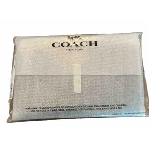 Coach New York Large Corner Zip Wristlet Black Leather Purse NWT 0195031083518 thumbnail 4