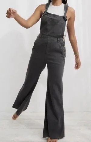 Aerie Womens Wide Leg Overalls Charcoal Gray Raw Hem Denim Size‎ Small thumbnail 1