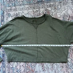 Aerie Beach Party Olive Green Cropped Crewneck Sweatshirt Size XL thumbnail 7