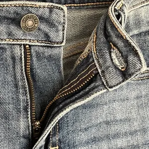Hidden Jeans Distressed Straight‎ Leg Raw Hem Denim Medium Blue Size 28 thumbnail 8