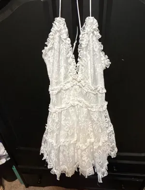 White lace fairytale dress thumbnail 3