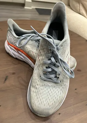 Hoka Clifton 8 Shoes thumbnail 2