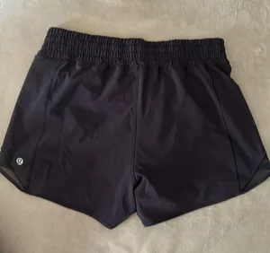 Lululemon running shorts thumbnail 3