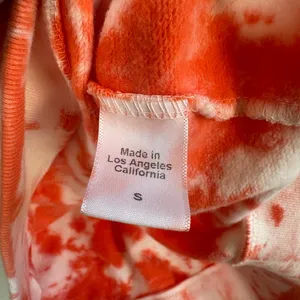 NWOT Clare V Tie Dye Puff Sleeve Sweatshirt thumbnail 8