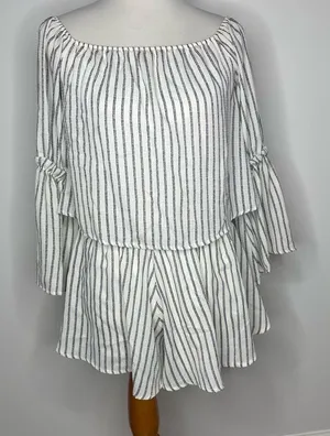 Altar'd State- White Stripe Flowly Set thumbnail 1