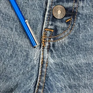 Abercrombie & Fitch Mom Jeans Women Size 10 Blue High Rise Distressed Button Fly thumbnail 13