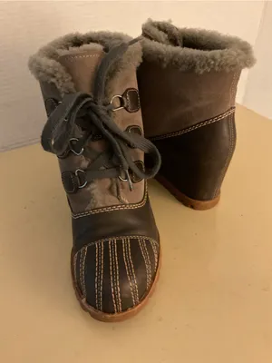 UGG women brown suede leather platform wedge Alasdair boots US 6.5 thumbnail 1
