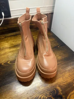 BCBGeneration Montana Tan‎ Ankle Boots Size 6.5 thumbnail 3