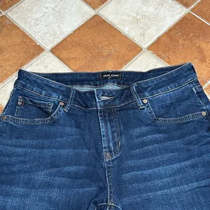 Dear John Rosie Flare Jeans – Size 27 – Dark Wash Fringe Hem – 34” Inseam thumbnail 11