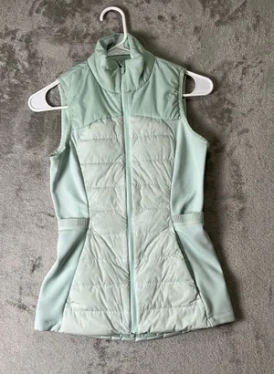 Lululemon Down For It All Running Vest Delicate Mint 4-Way Stretch Quilted 2 thumbnail 1