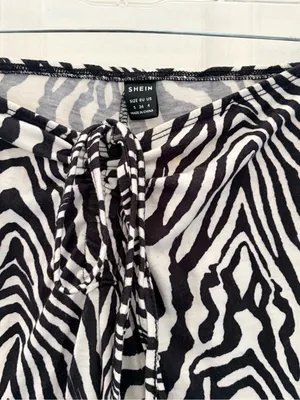 SHEIN Black and White Zebra Print Wide Leg Pants thumbnail 3