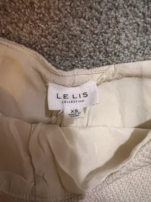 Beige Shorts Tan Size XS thumbnail 3