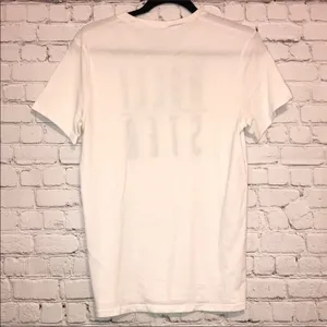 Hollister Graphic Tee Small White Logo T Shirt‎ Y2K Style Casual Streetwear thumbnail 3