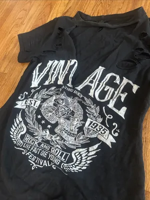 Vintage Rock and Roll Black Graphic Tee with Distressed Detailing - stretchy Lg thumbnail 2