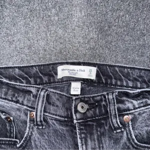 Abercrombie & Fitch Straight Leg Mid Rise Curve Love Black Jeans Sz 25 / 0 LONG thumbnail 8