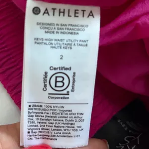 Athleta Alicia Keys High Waist Utility Pant Magenta Pink Cargo Joggers Size 2 thumbnail 6