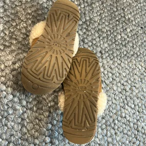 Ugg Australia Scuffette Slippers Authentic in Chestnut Size 7 thumbnail 4