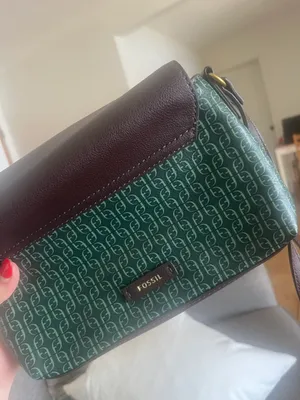 Cross-Body thumbnail 4