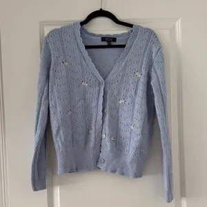 Chic Light Blue Women's Cardigan Size M thumbnail 3
