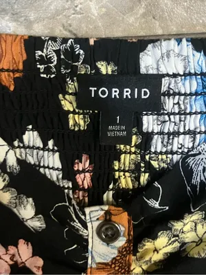 Torrid Black Floral Georgette Maxi Dress size 1 thumbnail 2