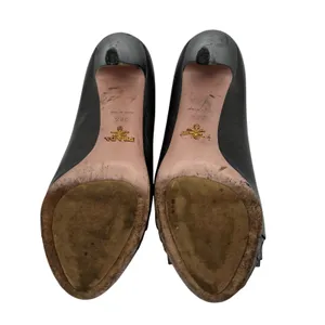 Prada Womens Size 38.5 US 7.5 Leather Heels Gunmetal Peep Hole Toe Made in Italy thumbnail 13
