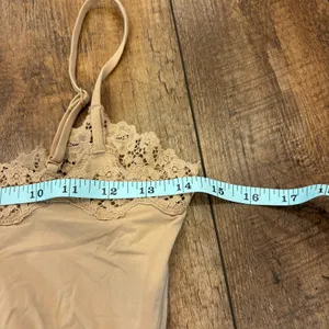 NWT SKIMS Fits Everybody Lace Cami Bodysuit Thong Snap Women's Size M - Clay Tan thumbnail 5