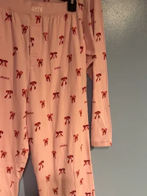 SKIMS Candy Cane Bow Pajama Set thumbnail 4