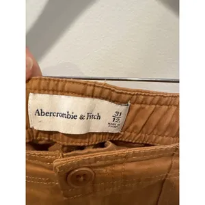 Abercrombie Fitch Womens‎ Cargo Pants Brown Size 31/L Utility Cropped thumbnail 2