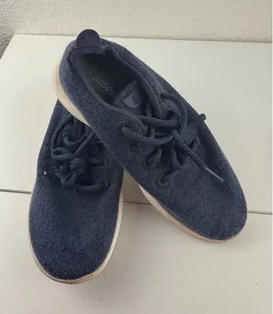 Allbirds Wool Runners Womens Size 7 Navy Blue Walking Shoes‎ Sneakers thumbnail 1
