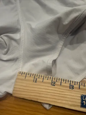 Lululemon white short size 6 . thumbnail 7