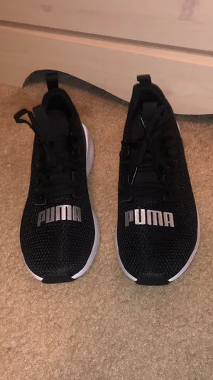 Sneaker Size 8 thumbnail 3