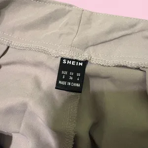 SheIn Grey wide leg cargo pants thumbnail 3