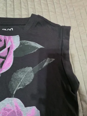 Vinyl Icons Cropped Purple Rose Graphic Tee in charcoal gray M Grunge Floral thumbnail 3