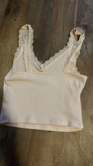 American Eagle Outfitters thumbnail 3