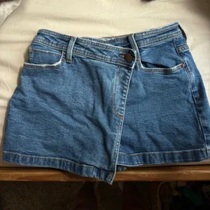 Skort thumbnail 1