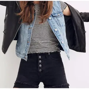 Madewell‎ High-Rise Denim Shorts Size 26 Black Button Fly Raw Hem G5167 thumbnail 1