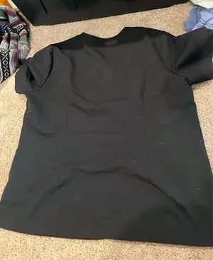 FIGS Scrub Top thumbnail 2