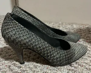 Prada Vintage Python Scales Skin Leather Pumps- Size 35 thumbnail 1