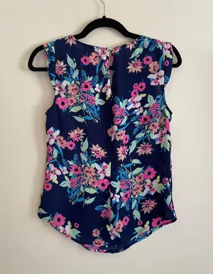 Candie’s Sleeveless Blouse thumbnail 2