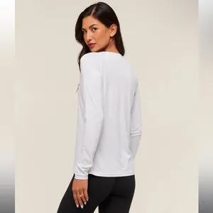 Nwot Gymshark White Long Sleeve Top thumbnail 3