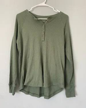 American Eagle Outfitters Olive Green Waffle Henley Long Sleeve Top thumbnail 1