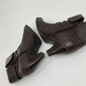 St. Johns Bay Womens 9M Brown Leather Ankle Boots Stacked Heel & Buckle Details thumbnail 6