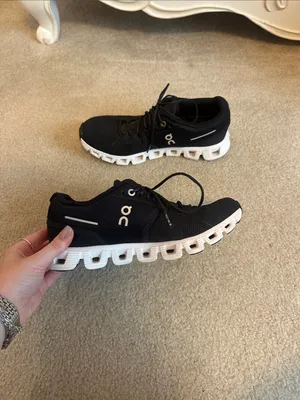 On Women's Black Athletic Running Shoes with White Sole thumbnail 3