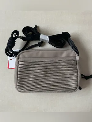 Lululemon Team Canada Future Legacy Easy Access Bag 1.5L COC CPC Logo thumbnail 11