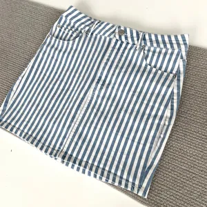 Garage Blue and White Striped Stretch Denim Mini Skirt Size Medium thumbnail 1