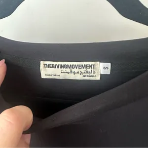 The Giving Movement T-Shirt + Flared Leggings Set thumbnail 5