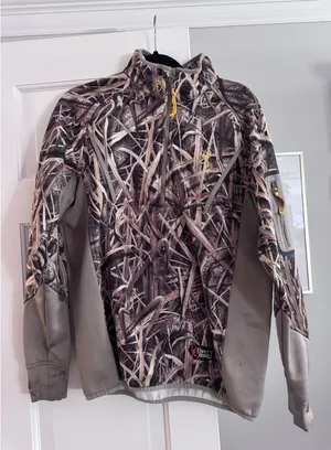 Browning Pullover Quarter-Zip thumbnail 1